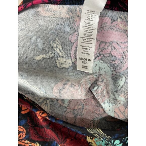 Lularoe XXS NWT Floral Classic Tee Short Sleeve Black Pink Red Boho Stretchy Top - Picture 10 of 10